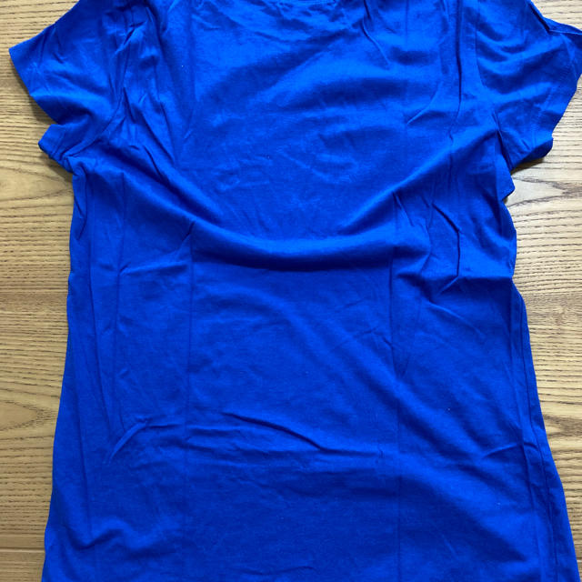 GUESS(ゲス)のGUESS  Tシャツ レディースのトップス(Tシャツ(半袖/袖なし))の商品写真