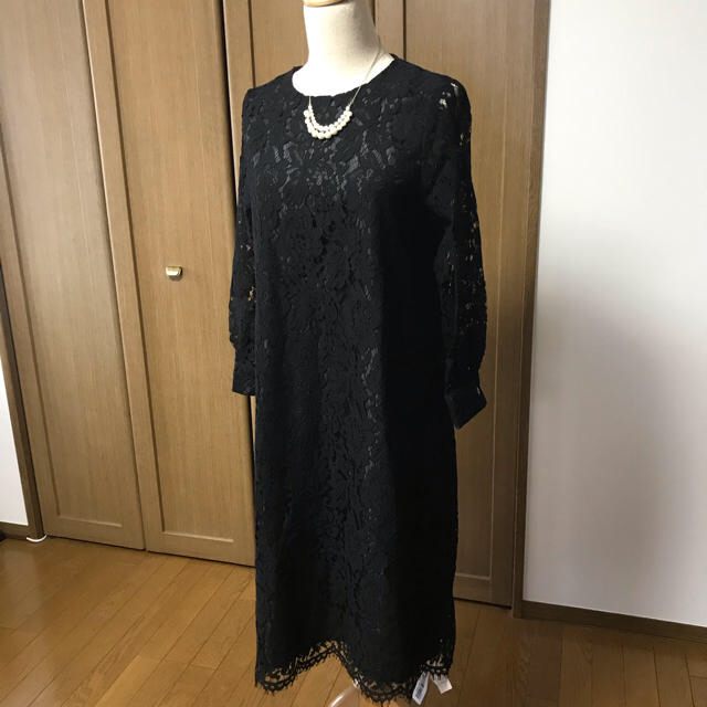 merlot(メルロー)の新品　メルロー  レース　ワンピース  結婚式　きれいめ　シンプル　上品 レディースのワンピース(ひざ丈ワンピース)の商品写真