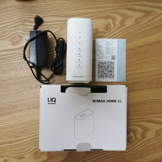 UQ WiMAX HOME02 スマホ/家電/カメラのPC/タブレット(PC周辺機器)の商品写真