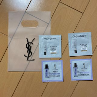 イヴサンローランボーテ(Yves Saint Laurent Beaute)のイヴサンローラン　YVESSAINT LAURENT サンプル(サンプル/トライアルキット)