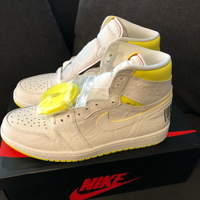 AIR JORDAN 1 ホワイト/ダイナミックイエロー