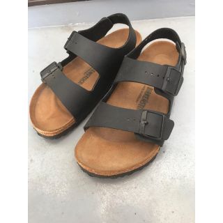 ビルケンシュトック(BIRKENSTOCK)のBIRKENSTOCK MILANO BLACK 40 美品(サンダル)