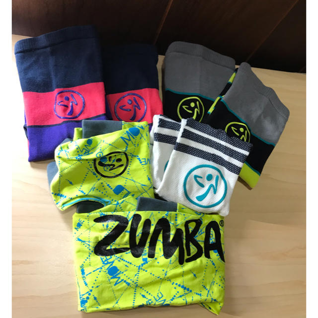 Zumba(ズンバ)の正規品: ZUMBA®︎小物グッズ　4点セット スポーツ/アウトドアのスポーツ/アウトドア その他(ダンス/バレエ)の商品写真