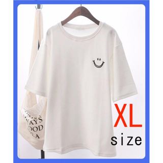 【期間限定】スマイルTシャツ　白　半袖　XL　韓国ファッション　シンプル(Tシャツ(半袖/袖なし))