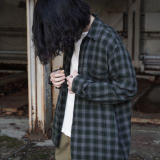 コモリ(COMOLI)のCOMOLI レーヨンチェックシャツ 20SS(シャツ)