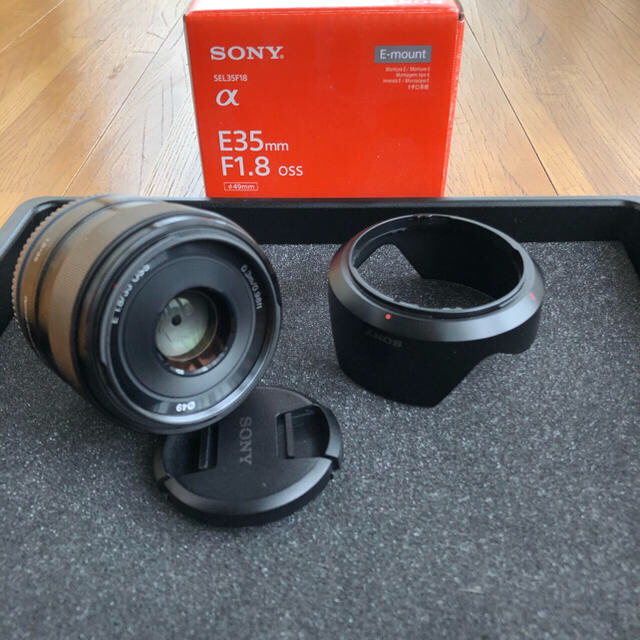 SONY(ソニー)の超美品　SONY  Eマウント 35mm F1.8 OSS SEL35F18  スマホ/家電/カメラのカメラ(レンズ(単焦点))の商品写真