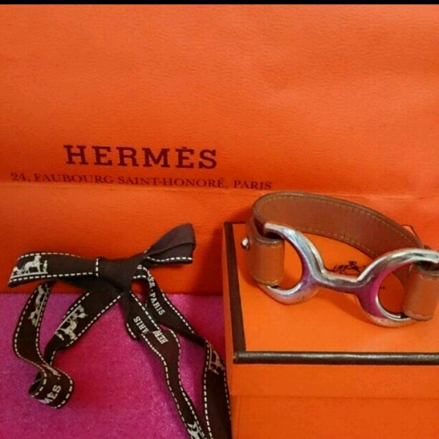 Hermes(エルメス)のエルメスブレスレットHERMES箱袋付き レディースのアクセサリー(ブレスレット/バングル)の商品写真