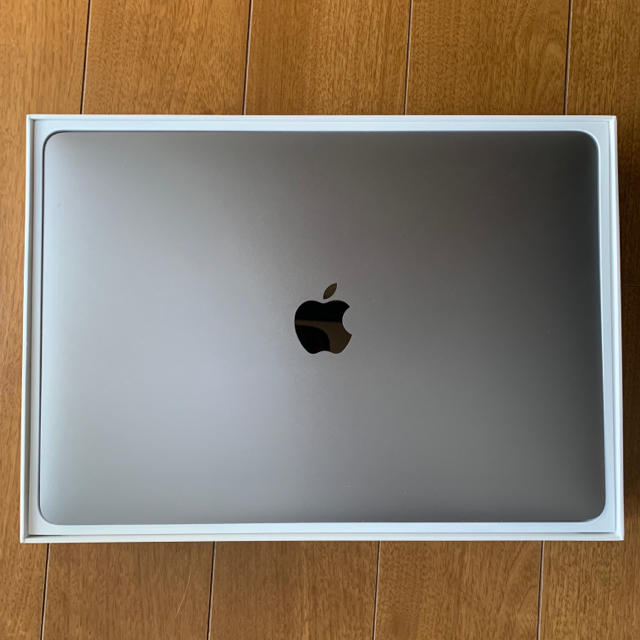 MacBook Pro 2017 13インチ 256GBスマホ/家電/カメラ