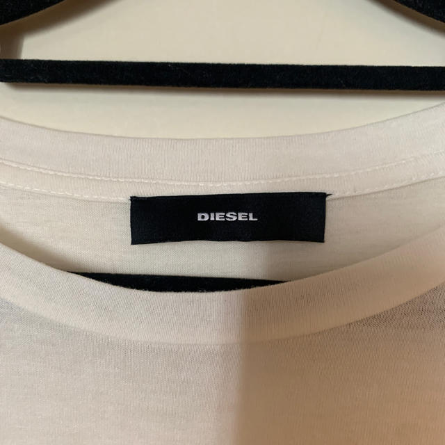 DIESEL(ディーゼル)のDIESEL 白Tシャツ メンズのトップス(Tシャツ/カットソー(半袖/袖なし))の商品写真