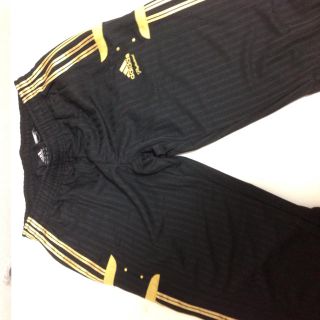 アディダス(adidas)のadidasジャージ(ルームウェア)