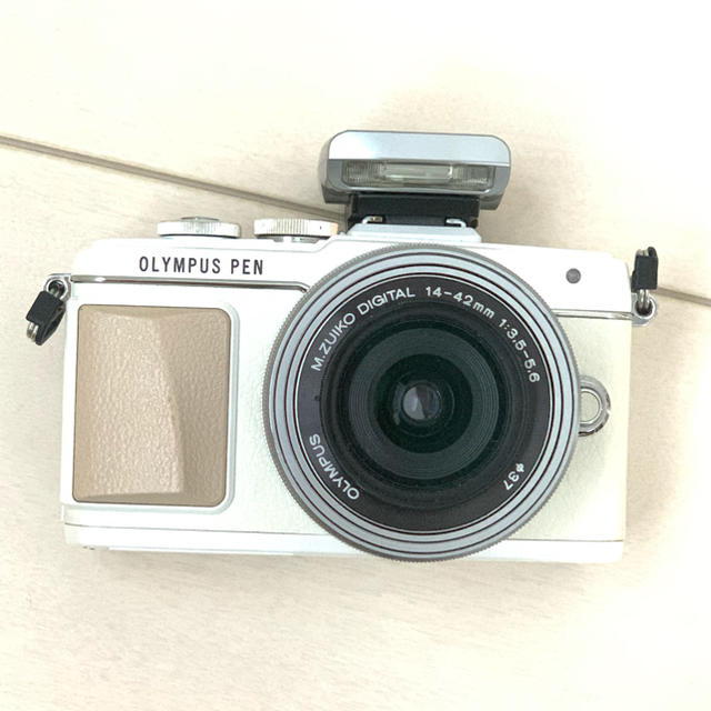 カガ様専用OLYMPUS PEN Lite E-PL7 ホワイト レンズ付き 24H限定