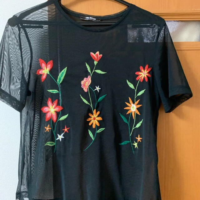 ZARA(ザラ)の新品未使用　ZARA シースルーTシャツ　M レディースのトップス(Tシャツ(半袖/袖なし))の商品写真