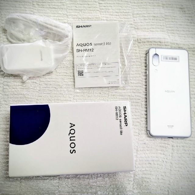 □SHARP AQUOS sense3 lite SIMフリー ケース付 ほぼ新 □SHARP AQUOS sense3 lite SIMフリー ケース付 ほぼ新