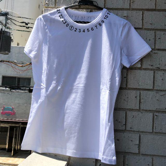 ナンバーロゴ Tシャツ 新品 Maison Margiela O Ena Tシャツ 半袖 袖なし Wsimarketingedge Com