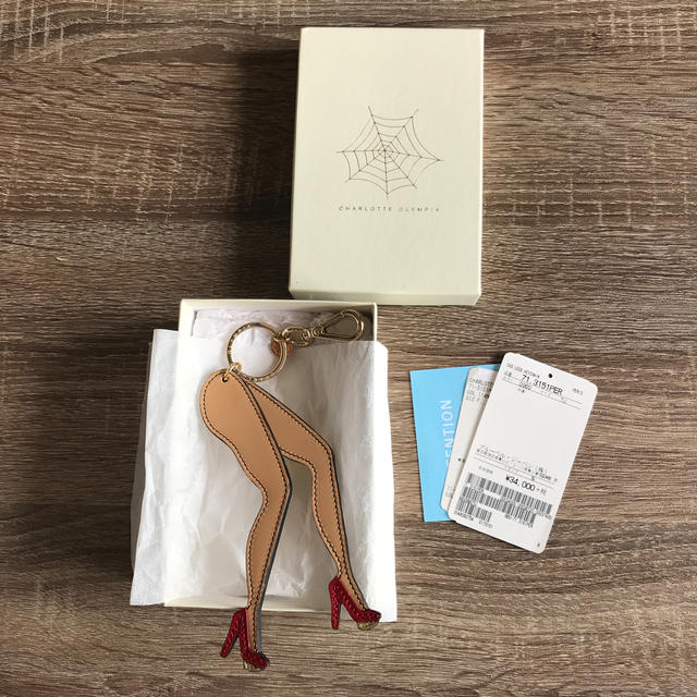 Charlotte Olympia(シャルロットオリンピア)の専用　CHARLOTTE OLYMPIA 脚 キーリング レディースのファッション小物(キーホルダー)の商品写真