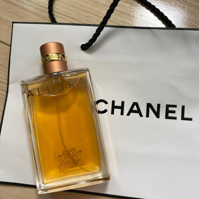 CHANEL(シャネル)のCHANEL アリュール　オードゥパルファム コスメ/美容のコスメ/美容 その他(その他)の商品写真