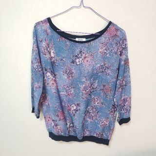 ベルシュカ(Bershka)のベルシュカ　花柄シースルートップス(カットソー(長袖/七分))