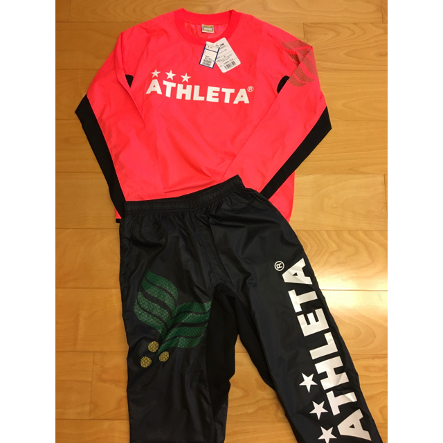 ATHLETA(アスレタ)のアスレタ  ATHLETA ピステ　上下セット　メンズ　Mサイズ　RED 新品 スポーツ/アウトドアのサッカー/フットサル(ウェア)の商品写真