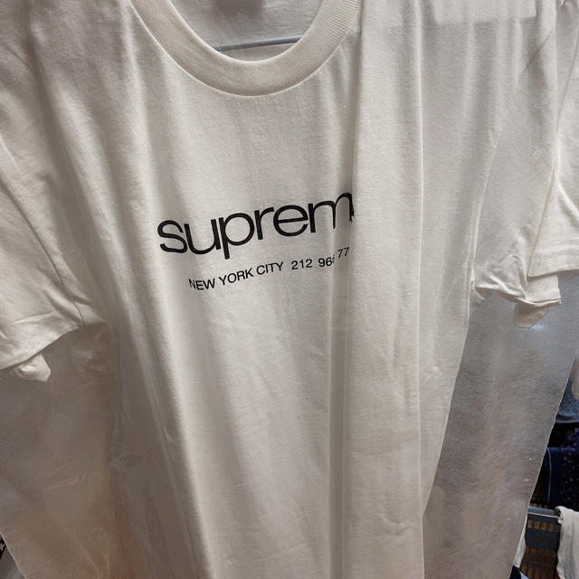 supreme Tシャツ