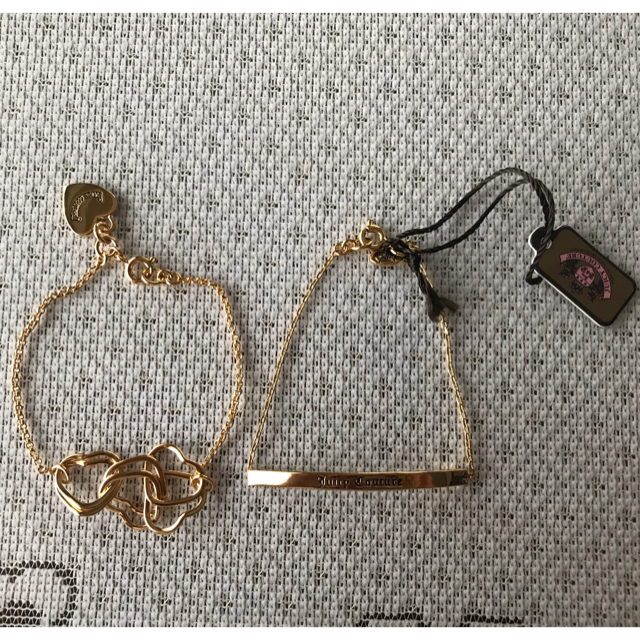 Juicy Couture(ジューシークチュール)の未使用　ジューシークチュール　ブレスレットセット レディースのアクセサリー(ブレスレット/バングル)の商品写真