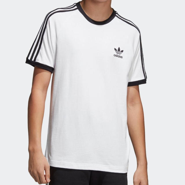 adidas(アディダス)のadidas スリーストライプTシャツ アディダスオリジナルス レディースのトップス(Tシャツ(半袖/袖なし))の商品写真