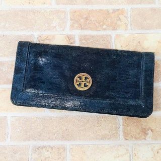 トリーバーチ(Tory Burch)のトリーバーチ ☆ リザード型押し レザー クラッチバッグ 長財布(クラッチバッグ)