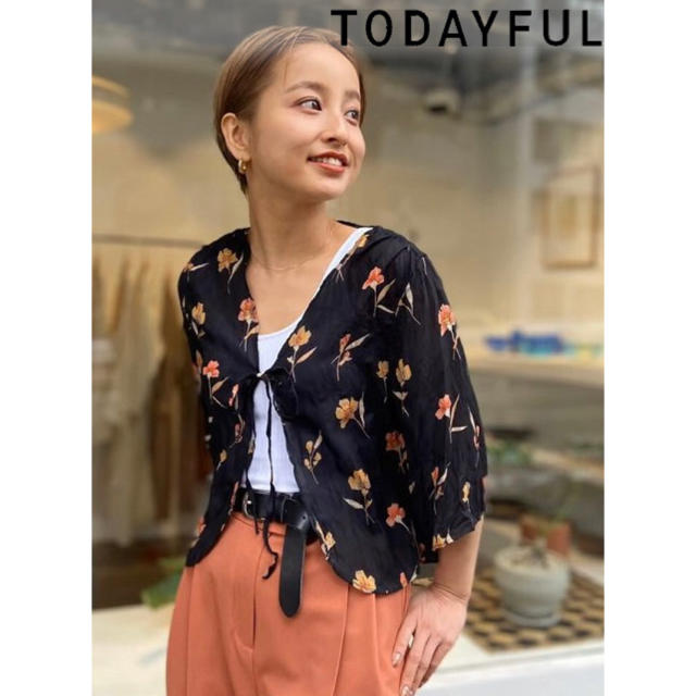 TODAYFUL(トゥデイフル)のTODAYFUL Georgette Flower Cardigan 新品タグ付 レディースのトップス(カーディガン)の商品写真