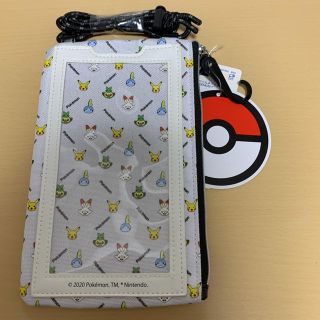 ジーユー(GU)のGU ジーユー　ポケモン　モバイルネックポーチ　ホワイト(ポーチ)