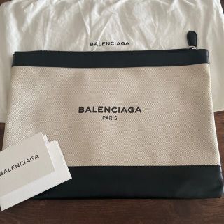 バレンシアガ(Balenciaga)のバレンシアガ　キャンバス　クラッチバッグ(クラッチバッグ)