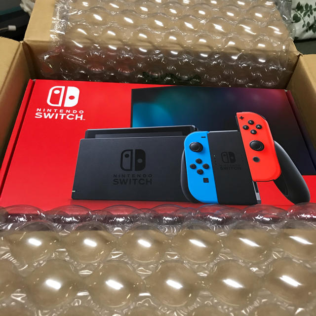 新品未使用　ニンテンドースイッチ　ネオンカラー　店舗印有り　1年保証