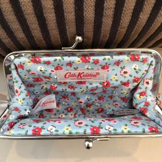 キャスキッドソン(Cath Kidston)の【新品】Cath Kidston キャスキッドソン タイニーローズ がま口ポーチ(財布)