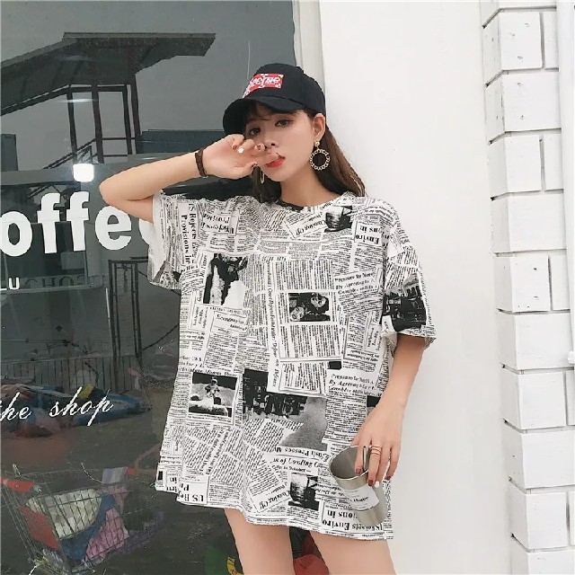 【Mサイズ】モノトーン　レディース　ビッグＴシャツ レディースのトップス(Tシャツ(半袖/袖なし))の商品写真