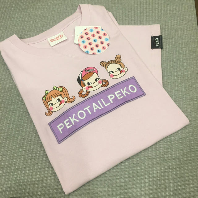 不二家(フジヤ)の【新品未使用】ペコちゃん　Tシャツ レディースのトップス(Tシャツ(半袖/袖なし))の商品写真