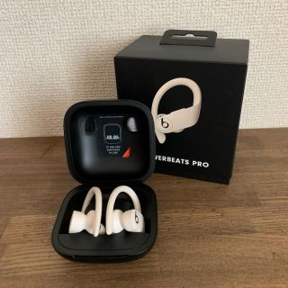 ビーツバイドクタードレ(Beats by Dr Dre)のBeats Pro ホワイト (ヘッドフォン/イヤフォン)