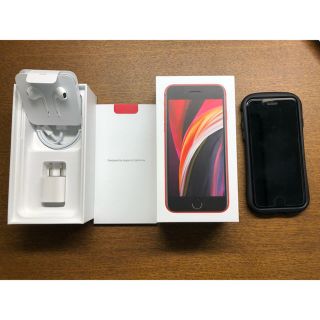 アップル(Apple)のiPhone SE2 (SE第2世代) 128GB RED SIMフリー(iPhoneケース)