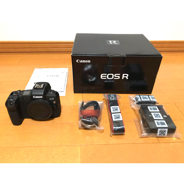 スマホ/家電/カメラキヤノン EOS R ボディー 美品