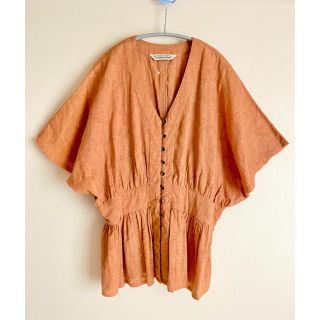 トラッゾドンナ(TORRAZZO DONNA)の【再値下げしました】TORRAZZO DONNA  トラッゾドンナ　トップス(シャツ/ブラウス(半袖/袖なし))