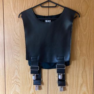 ブラックコムデギャルソン メンズベストの通販 16点 | BLACK COMME des 日本在庫あり ブラック コムデギャルソン のポリ縮絨のロングベスト ベスト