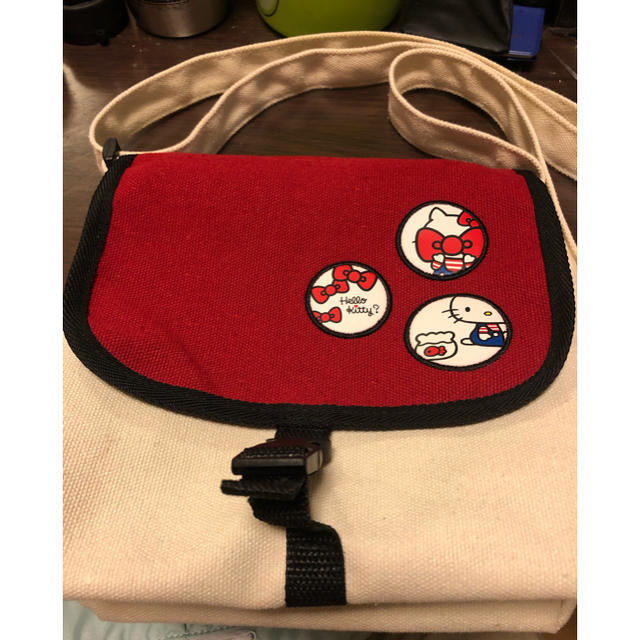 サンリオ(サンリオ)のキティーちゃんポシェット レディースのバッグ(ショルダーバッグ)の商品写真
