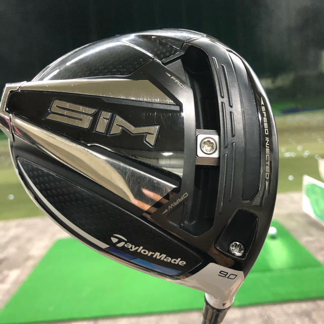 TaylorMade(テーラーメイド)のsim ドライバー　テーラーメイド スポーツ/アウトドアのゴルフ(クラブ)の商品写真