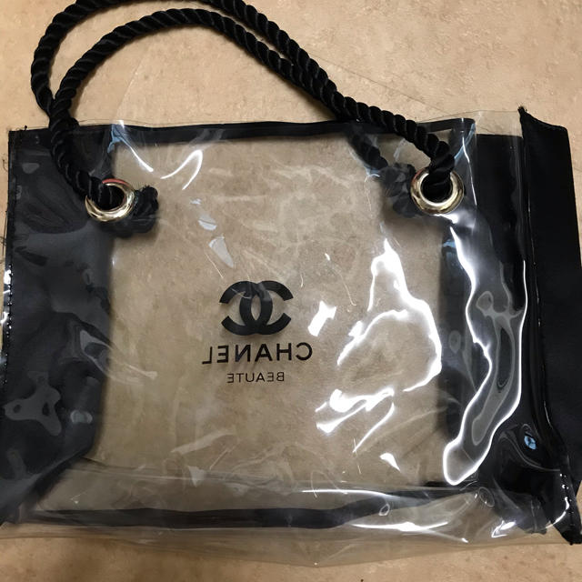 CHANEL(シャネル)のシャネルノベルティ レディースのバッグ(トートバッグ)の商品写真