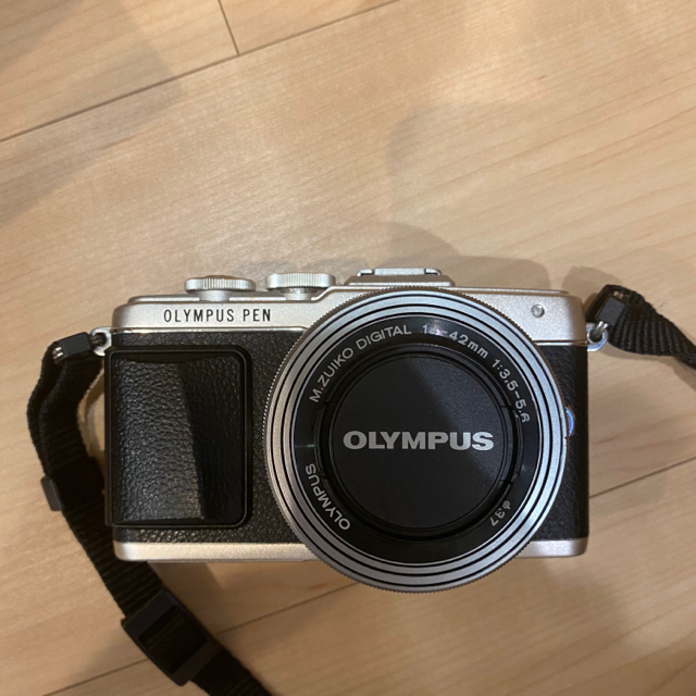 【期間限定大幅値下げ】オリンパス　OLYMPUSE PEN Lite E-PL7