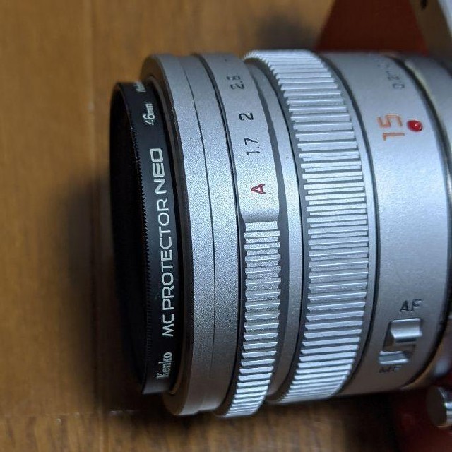 Panasonic(パナソニック)のPanasonic ミラーレス DMC-GM1 LEICA 15mm F1.7 スマホ/家電/カメラのカメラ(レンズ(単焦点))の商品写真