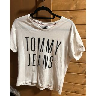 トミー(TOMMY)のTOMMY JEANS Tシャツ　XS ホワイト(Tシャツ(半袖/袖なし))