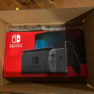 ニンテンドースイッチ(Nintendo Switch)のニンテンドースイッチ　本体(家庭用ゲーム機本体)