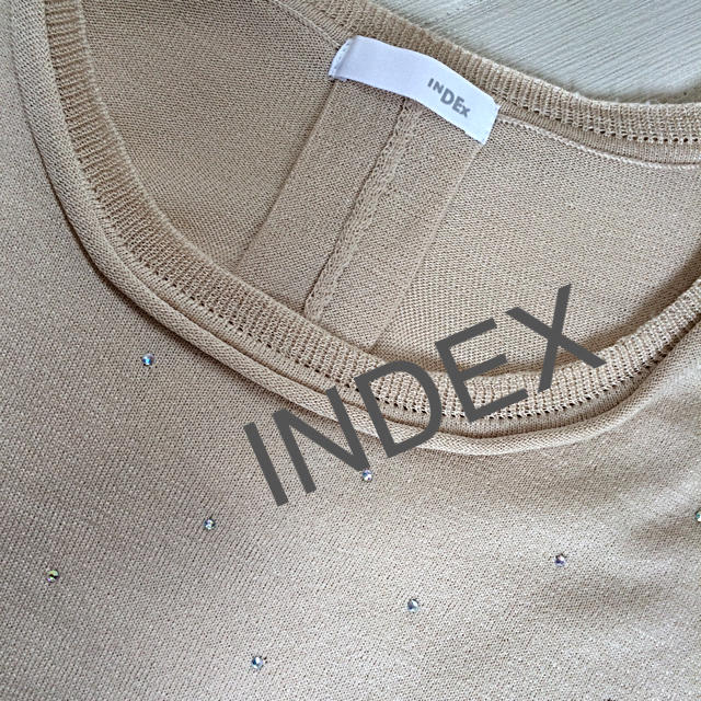 INDEX(インデックス)の【ほぼ新品】ビジュー付カットソー♥︎ レディースのトップス(カットソー(長袖/七分))の商品写真