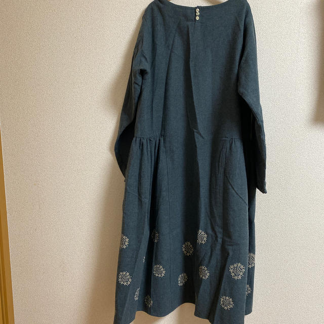 SM2(サマンサモスモス)のサマンサモスモス♥️裾刺繍ワンピース レディースのワンピース(ロングワンピース/マキシワンピース)の商品写真
