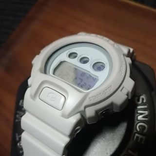 ジーショック(G-SHOCK)の《カシオ》CASIO G-SHOCK 白 WHITE DW6900-WW-7S(腕時計(デジタル))