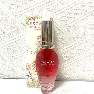 エスカーダ(ESCADA)のESCADA エスカーダ Cherry in the Air 香水　30ml(香水(女性用))