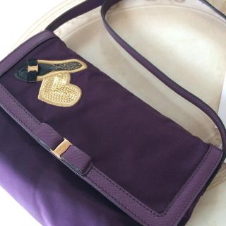 フェラガモ(Ferragamo)のフェラガモ♡ヴァラリボン♡ショルダー(ショルダーバッグ)